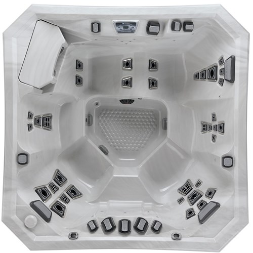 Marquis "V84L" hot tub